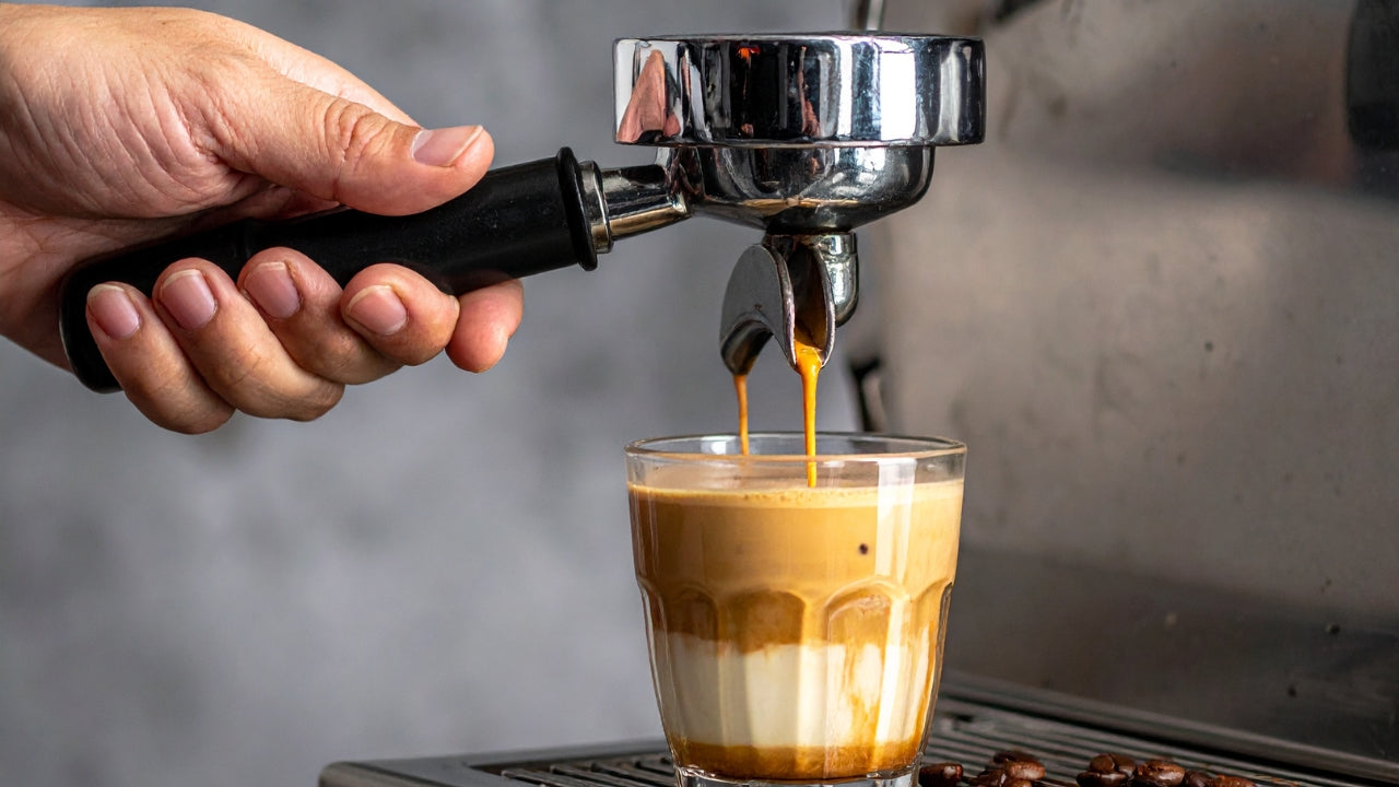 How to Make the Perfect Iced Latte at Home